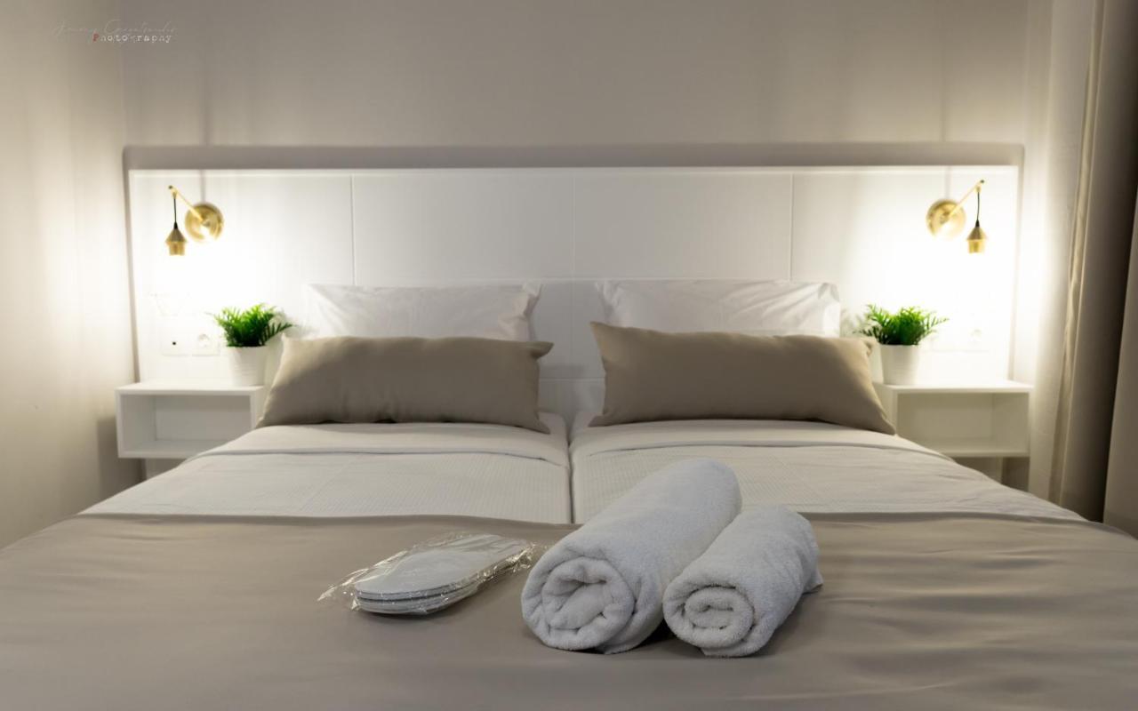 Sunset Brand New Luxury Apt With Pool & Sea View Karpathos Exterior photo