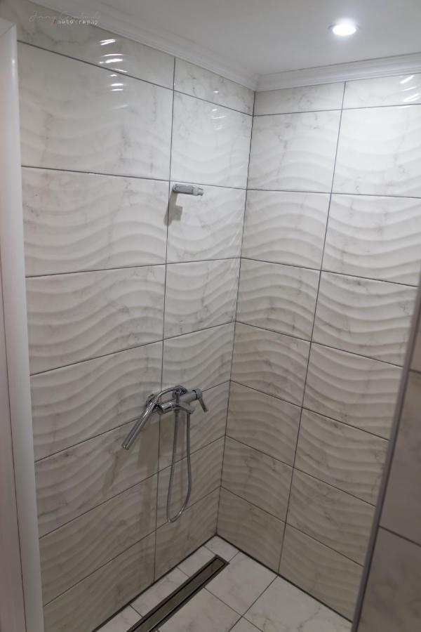 Sunset Brand New Luxury Apt With Pool & Sea View Karpathos Exterior photo